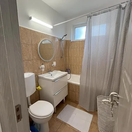 Center Loft Close To And Center Apartment Constanta